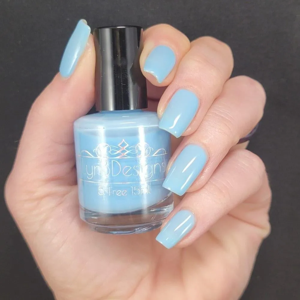 Berry Cool from the “Tonally Awesome" Nail Polish Collection 15ml 5-Free