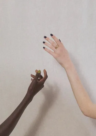 Eames Nailpolish