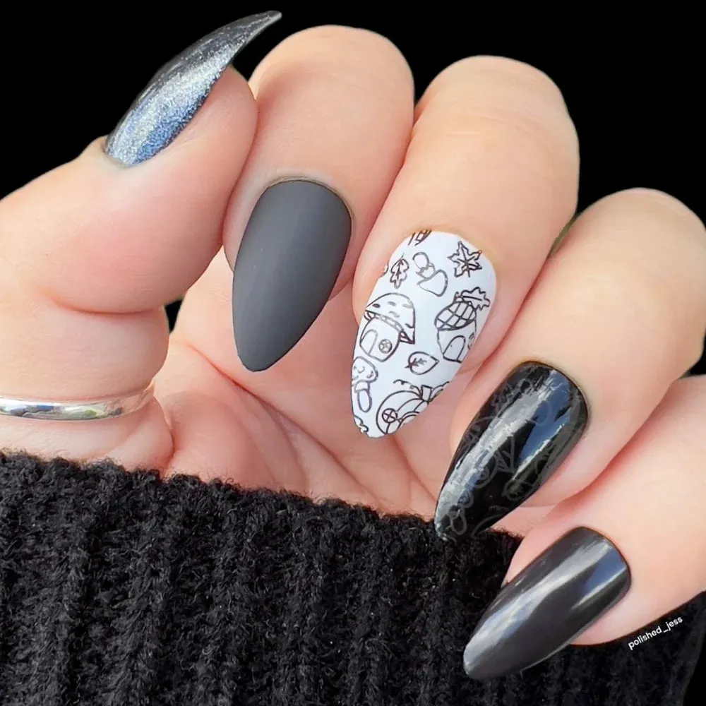 Maniology Stamping Polish | Acorn B498